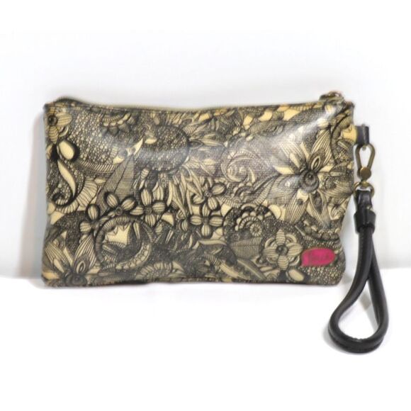 Sakroots Coated Black & Beige Sienna Spirit Desert Smartphone Charging Wristlet - Picture 2 of 6